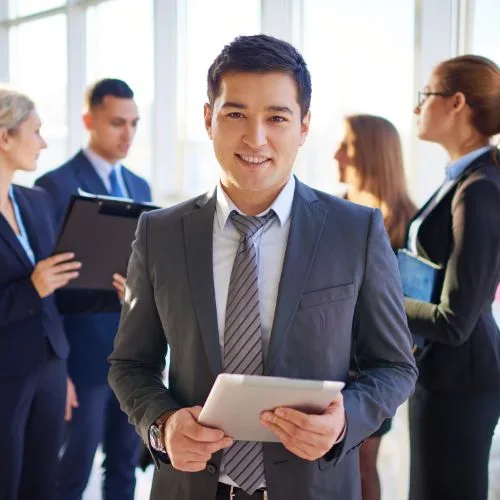 CEO Trịnh Thăng Tiến